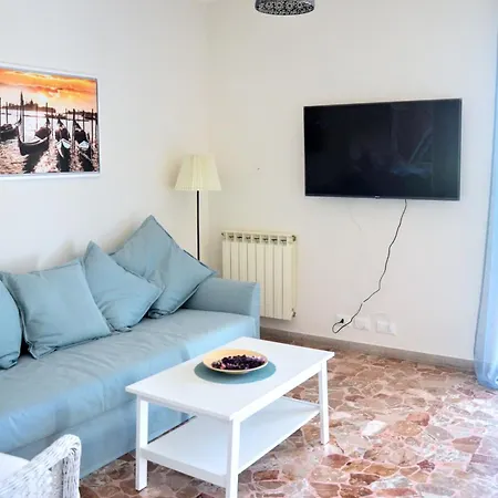 New! Casa Di Veneto, 15 Min To Venice Direct Bus Apartment Campalto